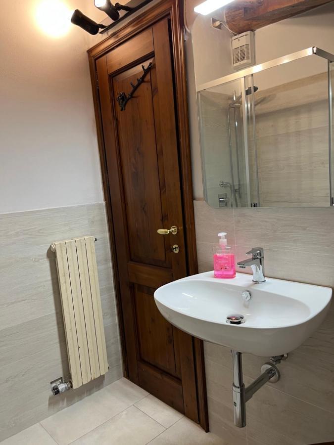Chalet Blanc "La Mansarda" Courmayeur Buitenkant foto